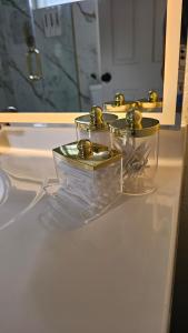 Koupelna v ubytování 10 Minutes from Universal - Relaxing Guest Suite