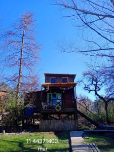 Το κτήριο όπου στεγάζεται  η παραθεριστική κατοικία