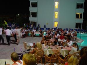 Gallery image of Candan Apart in Marmaris