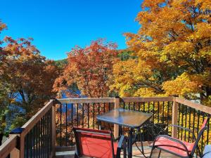 Fotografie z fotogalerie ubytování La Sagesse loft 201 balcon privé et vue v destinaci Sainte-Lucie-de-Doncaster