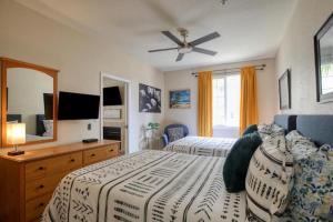 Ένα ή περισσότερα κρεβάτια σε δωμάτιο στο The Groovy Sandpad