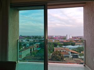 Balkón nebo terasa v ubytování Edificio Ágora Villamorra Ensueño