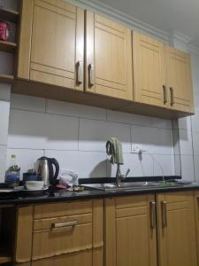 Kuchyň nebo kuchyňský kout v ubytování Eddie Homes Rwanda