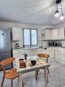 Billede fra billedgalleriet på La Maison du Soleil Spacious Villa with Garden i Mouans-Sartoux