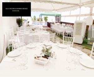 Restaurace v ubytování Villa Skyline Alhambra-Nevada + 66 fotografií