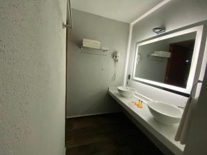 Ένα μπάνιο στο Hotel Casa María Tamasopo