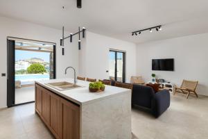 Μια τηλεόραση ή/και κέντρο ψυχαγωγίας στο Villa Celestia