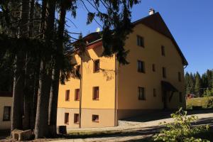 Budova, v ktorej sa apartmán nachádza