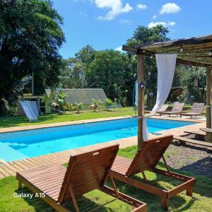 Bazén v ubytování Del monte cabañas nebo v jeho okolí