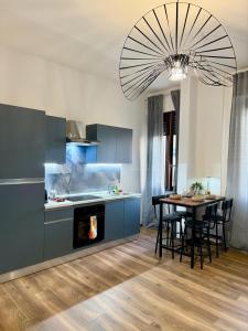 Nhà bếp/bếp nhỏ tại Linate Lounge Apartment