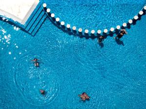The swimming pool at or close to Green Life Apartments Sozopol