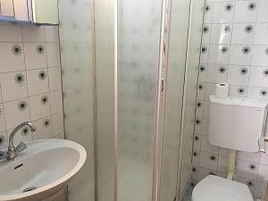 Kupatilo u objektu Apartments Bilic Nemira