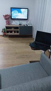 TV/trung tâm giải trí tại Apartman Good Night