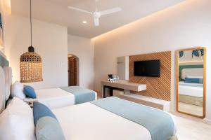 Μια τηλεόραση ή/και κέντρο ψυχαγωγίας στο GR Solaris Caribe - All Inclusive