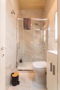 Ένα μπάνιο στο The Alcove