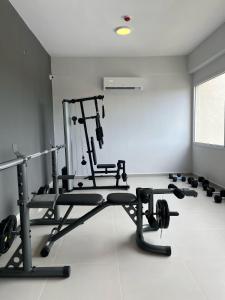 Fitness centrum a/nebo fitness zařízení v ubytování Departamento uno