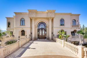 Φωτογραφία από το άλμπουμ του Grand 9,000-Sq-Ft Estate! Luxurious SoCal Getaway σε Grossmont
