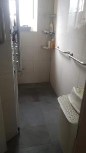 Ένα μπάνιο στο Mr Vinay`s Residence