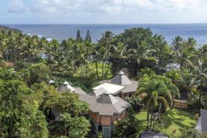 Φωτογραφία από το άλμπουμ του Balinese Beach House With Pool σε Pahoa