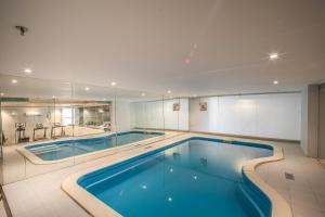 Bassein majutusasutuses Seven Gardens Hotel Al Wadi või selle lähedal