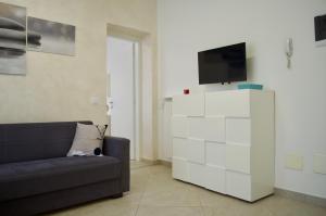 TV/trung tâm giải trí tại Montagne & Laghi Escape - Appartamento rinnovato