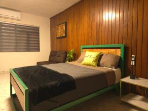 صورة لـ Renta de habitación desde 1 noche baño privado في سالتيلو