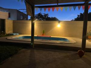 Πισίνα στο ή κοντά στο Casa Guemes +9 φωτογραφίες