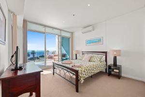 Ένα ή περισσότερα κρεβάτια σε δωμάτιο στο The Penthouse with Views +17 φωτογραφίες