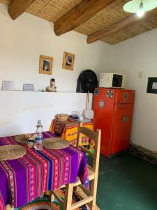 Η κουζίνα ή μικρή κουζίνα στο Cabaña El Secadero Mi Campito Cachi Salta