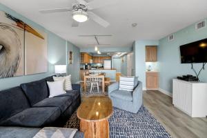 Μια τηλεόραση ή/και κέντρο ψυχαγωγίας στο Sandpiper 304