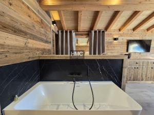 Fotografie z fotogalerie ubytování Chalet Bliss Jacuzzi vue v destinaci Bolquere Pyrenees 2000 + 17 fotografií