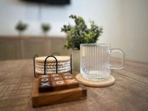 Φωτογραφία από το άλμπουμ του Worker Friendly KINGbed Washer Dryer A plus Location Wifi σε Sherman