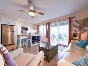 Η κουζίνα ή μικρή κουζίνα στο Scenic Harbour View House Waterfront