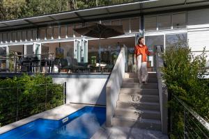 Bazén v ubytování Bimbimbie Lodge Killcare nebo v jeho okolí + 39 fotografií