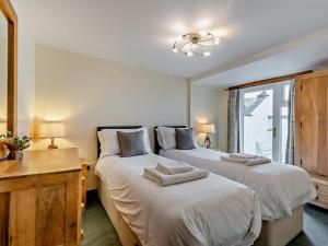 Ένα ή περισσότερα κρεβάτια σε δωμάτιο στο 2 Bed in Ravenglass SZ409