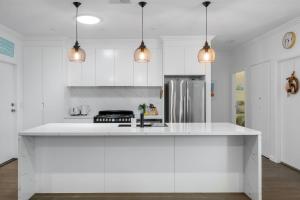 Nhà bếp/bếp nhỏ tại Acorn Cottage in Berry