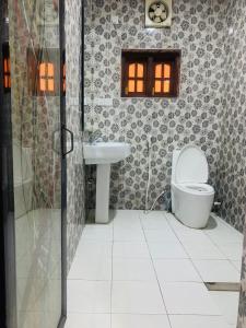 Ένα μπάνιο στο Misty Crown