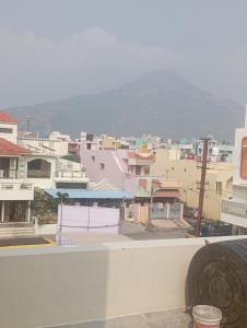 Nespecifikovaný výhled na hory nebo výhled na hory při pohledu z apartmánu