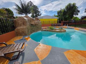 Πισίνα στο ή κοντά στο Rústicas Dani & Fam +10 φωτογραφίες