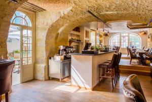 Coffee and tea making facilities at Les Trois Lys