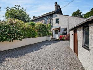 Το κτήριο όπου στεγάζεται  η παραθεριστική κατοικία