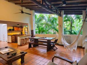 Φωτογραφία από το άλμπουμ του Toro by Dreamcatcher σε Santa Teresa Beach