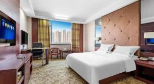 Μια τηλεόραση ή/και κέντρο ψυχαγωγίας στο V.crown Holiday Hotel