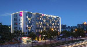 Clădirea în care este situat/ăhotelul