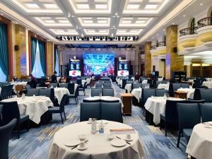 Εστιατόριο ή άλλο μέρος για φαγητό στο Hongfeng Hotel Nanshan Branch +282 φωτογραφίες