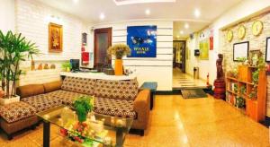 Χώρος καθιστικού στο Whale Ocean View Hotel