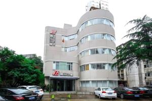 Το κτήριο όπου στεγάζεται  το ξενοδοχείο