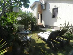 Zahrada ubytování Apartments Lodra