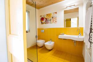 A bathroom at Il Portico