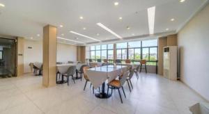 Χώρος καθιστικού στο GreenTree Inn Chizhou Pingtian Lake Qingfeng Avenue Business Hotel